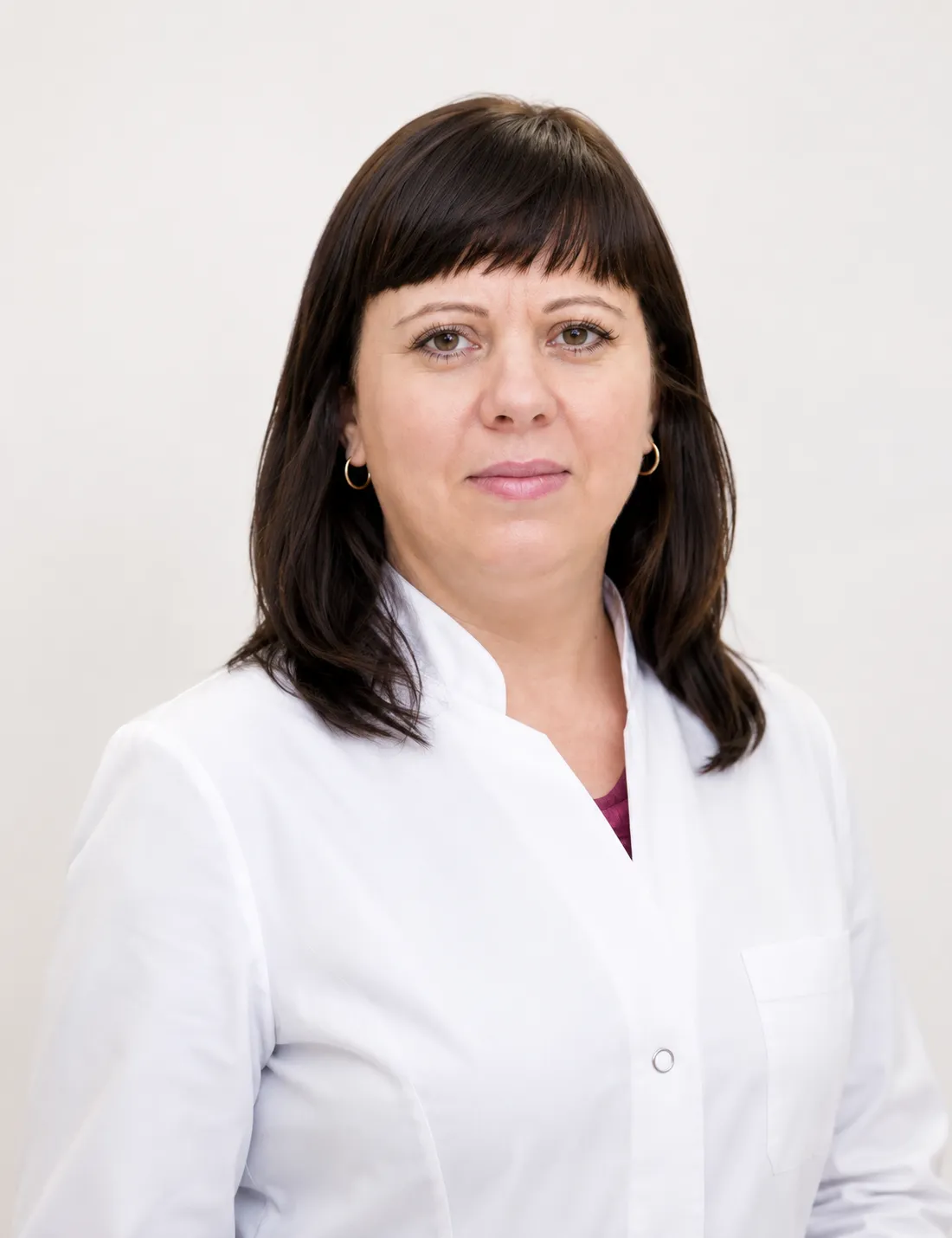 Врач Апакова